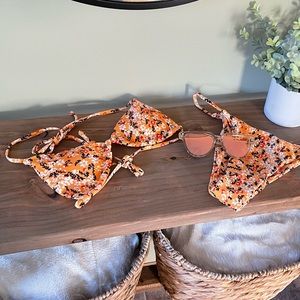 SHEIN Allover Floral Triangle Bikini (Top)